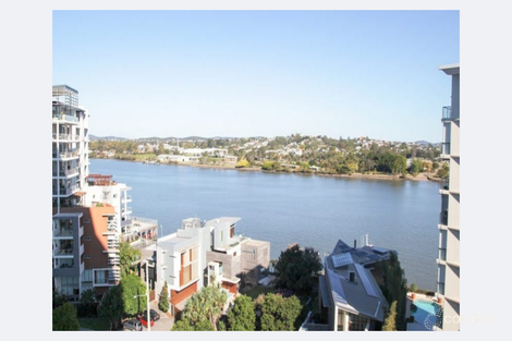 10409/8 Harbour Rd, Hamilton, QLD 4007