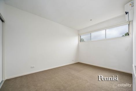 Property photo of 31 Ibis Place Maribyrnong VIC 3032
