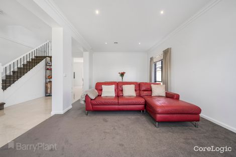 Property photo of 32 Dunkirk Drive Point Cook VIC 3030