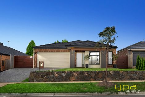 Property photo of 92 Ranfurlie Boulevard Cranbourne West VIC 3977