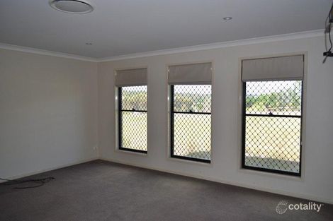 Property photo of 11 Carol Anne Court Regency Downs QLD 4341