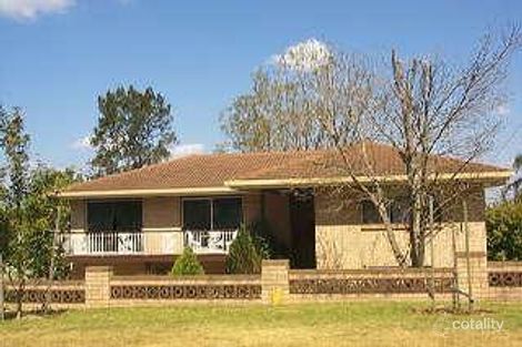 32 Range St, Mount Lofty, QLD 4350