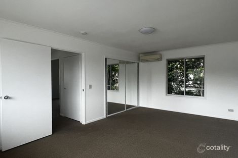 Property photo of 1/71 Benowa Road Southport QLD 4215