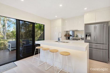 Property photo of 4/72 Galeen Drive Burleigh Waters QLD 4220
