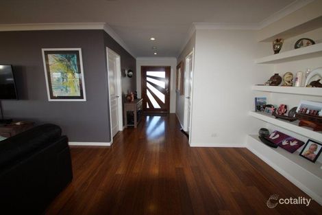 Property photo of 12 Brookfield Way Orange NSW 2800