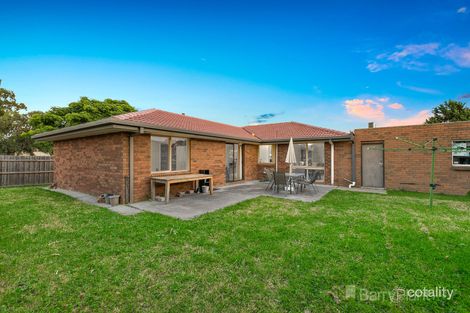 Property photo of 7 Elsa Place Narre Warren VIC 3805