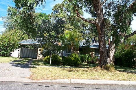 23 Glyndebourne Ave, Thornlie, WA 6108