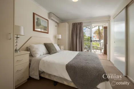 Property photo of 22/2 Gailey Road St Lucia QLD 4067