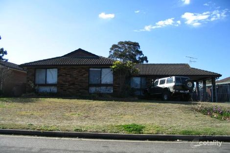 12 Grimmett Ct, St Clair, NSW 2759