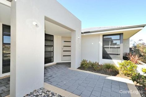 Property photo of 11 Dichondra Pass Halls Head WA 6210