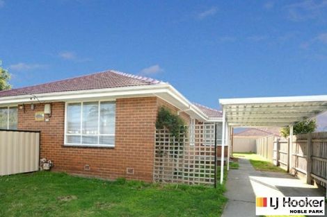 2/1 Mcfees Rd, Dandenong North, VIC 3175