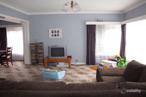 Property photo of 1 Lloyd Street Moe VIC 3825