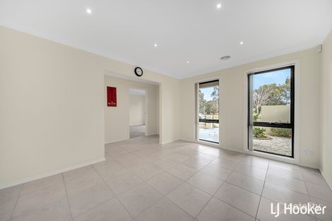 Property photo of 32 Glow Worm Grove Harrison ACT 2914