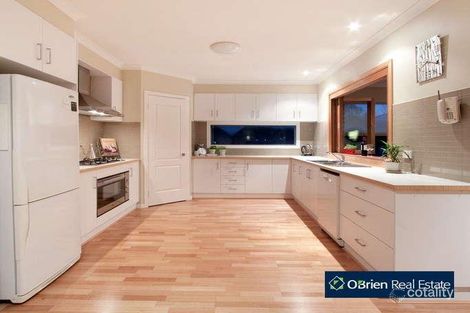 Property photo of 4 Cozy Valley Road Langwarrin VIC 3910