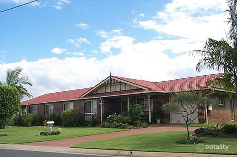 2/5 Royal Palm Dr, Steiglitz, QLD 4207