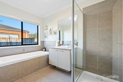 Property photo of 19 Carnegie Road Point Cook VIC 3030