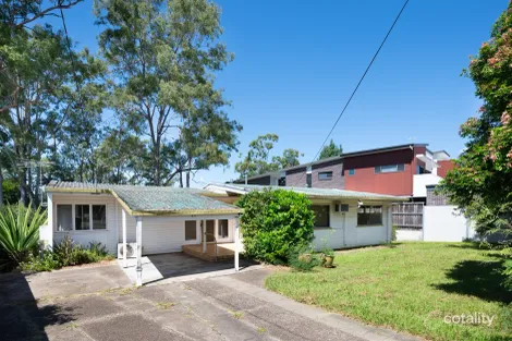22 Kenmore Rd, Kenmore, QLD 4069