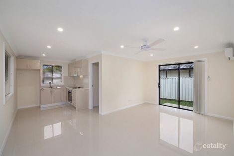 Property photo of 21A Kinarra Avenue Wyoming NSW 2250