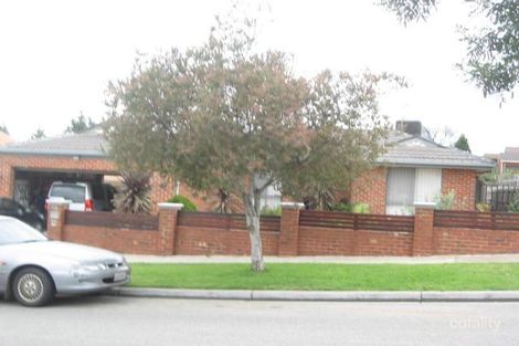 18 Steeple Pl, Endeavour Hills, VIC 3802