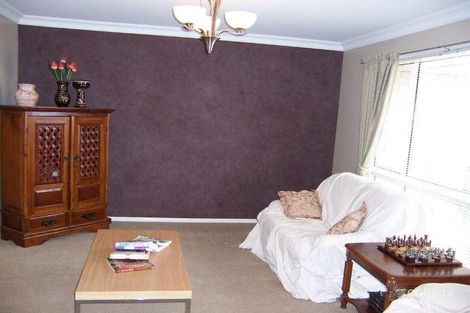 Property photo of 5 Hinchliffe Drive Kearneys Spring QLD 4350