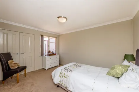 Property photo of 33 Mark Way Wandina WA 6530