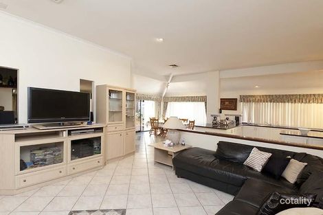 Property photo of 2 Moody Glen Palmyra WA 6157