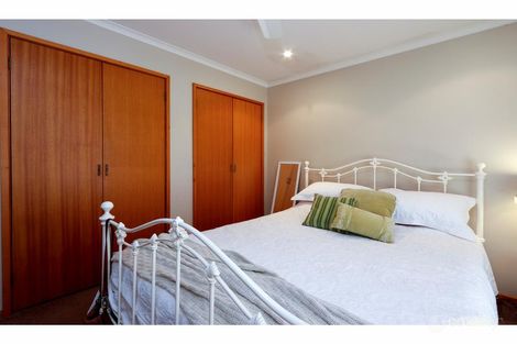 Property photo of 2/117-121 Reeve Street Sale VIC 3850