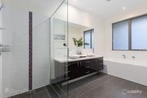 Property photo of 27 Vaucluse Boulevard Point Cook VIC 3030