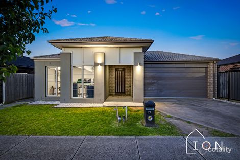 19 Corvette Ave, Cranbourne East, VIC 3977