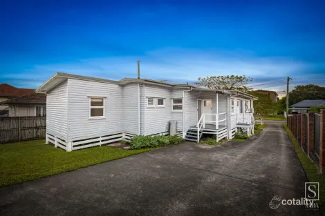 Property photo of 18 Allamanda Street Fairfield QLD 4103