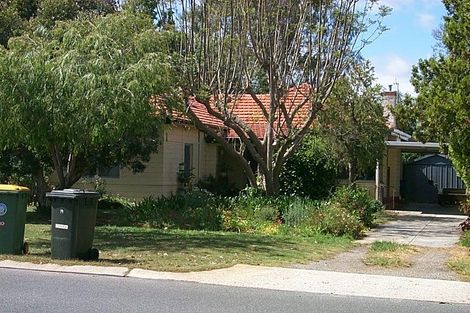 Property photo of 19 Downey Drive Manning WA 6152