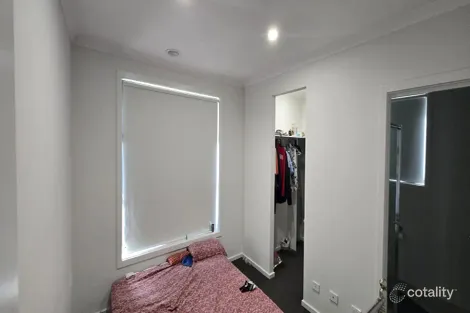 Property photo of 8 Damesfly Circuit Tarneit VIC 3029