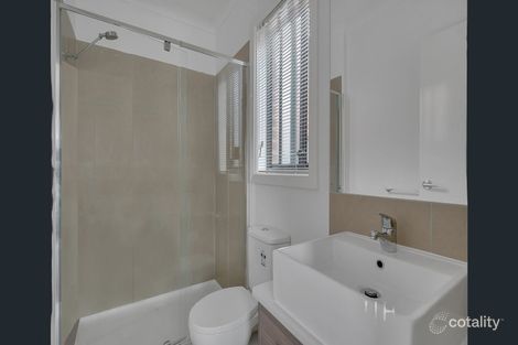 Property photo of 27 Mavi Avenue Melton VIC 3337
