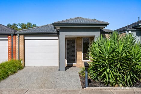 Property photo of 10 Travertine Crescent Doreen VIC 3754