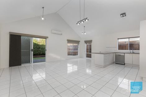 Property photo of 45 Holland Way Caroline Springs VIC 3023