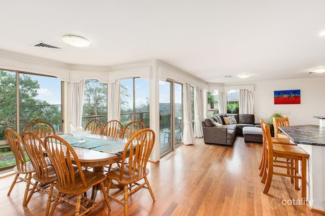Property photo of 18 Roberts Parade Hawkesbury Heights NSW 2777