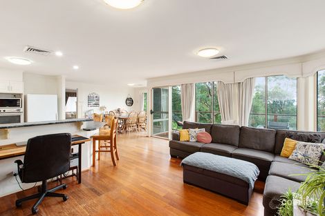 Property photo of 18 Roberts Parade Hawkesbury Heights NSW 2777