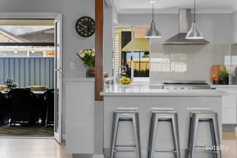 Property photo of 24 Carroo Heights Ocean Reef WA 6027