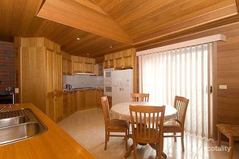 Property photo of 12 Bellevue Boulevard Hillside VIC 3037