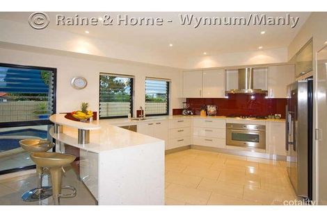 Property photo of 126 Stratton Terrace Manly QLD 4179
