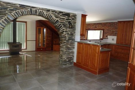 Property photo of 2 Bowen Place Orange NSW 2800