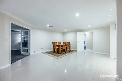 Property photo of 37 Glomach Circuit Kinross WA 6028