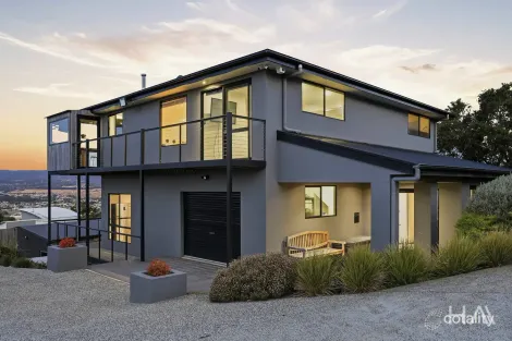 19 Lachlan Pde, Trevallyn, TAS 7250