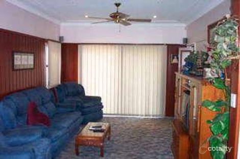 Property photo of 25 Alexander Crescent Macquarie Fields NSW 2564