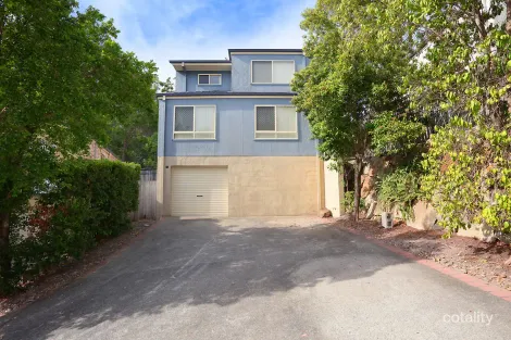 Property photo of 1/23 Nikau Crescent Nerang QLD 4211