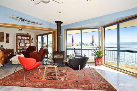 Property photo of 42 Spitfarm Road Opossum Bay TAS 7023