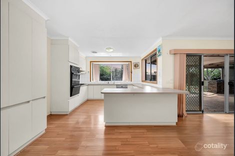 Property photo of 32 Bartlett Crescent Hoppers Crossing VIC 3029