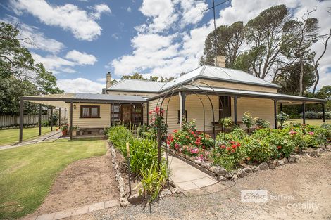 Property photo of 17 Cooee Road Kybybolite SA 5262