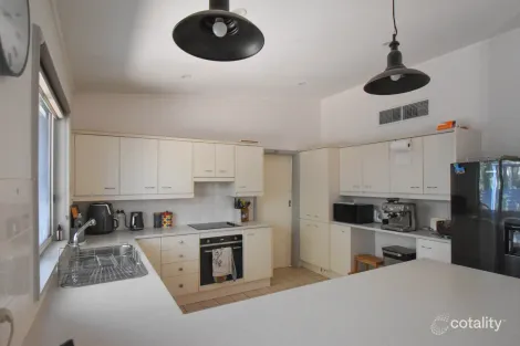 Property photo of 11 Coolibah Crescent East Side NT 0870