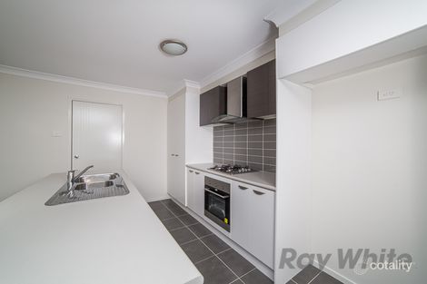 Property photo of 38 Brookfield Avenue Fletcher NSW 2287
